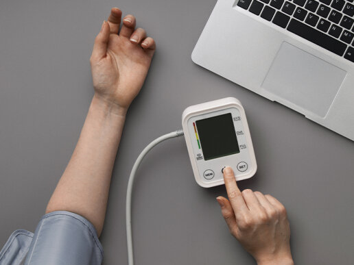 Який тонометр точний: механічний або електронний?