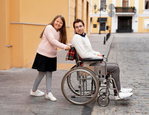 Сколько примерно весит инвалидная коляска?