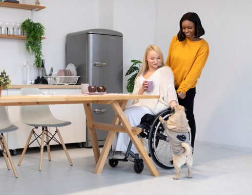 Сколько стоит инвалидная коляска комнатная?