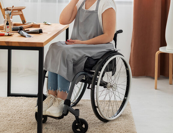Чим відрізняються інвалідні візки для вулиці та для будинку?