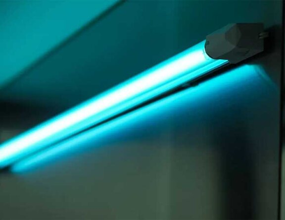 Чим відрізняється бактерицидна та кварцова лампи