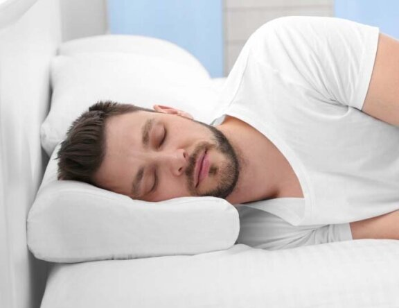 Ортопедические подушки: польза и как правильно выбрать